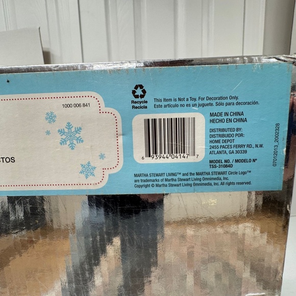 Martha Steward Living 9 piece Set Resistant Ornaments. - Picture 5 of 12